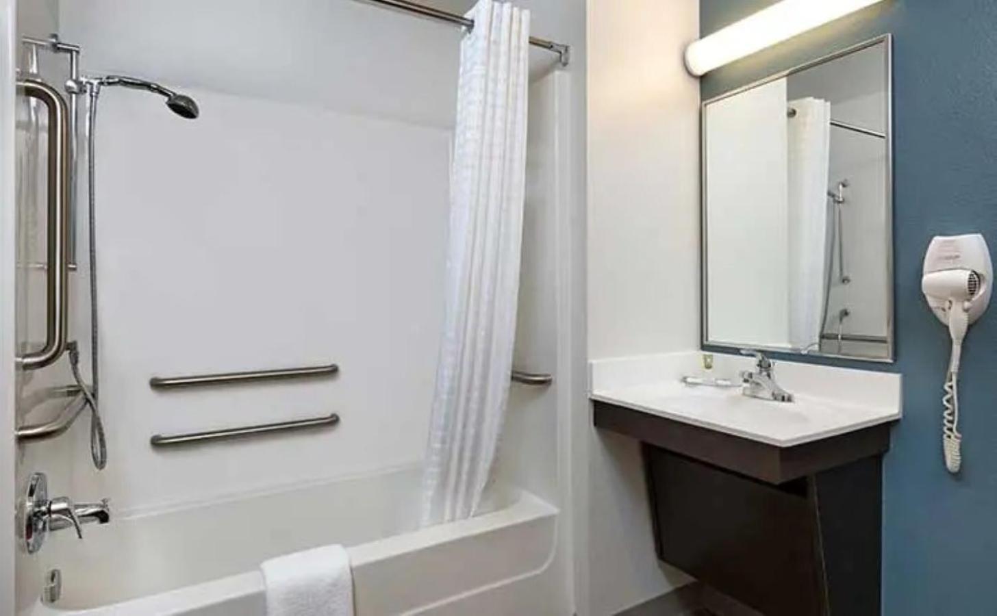 Woodspring Suites Austin Central Buitenkant foto